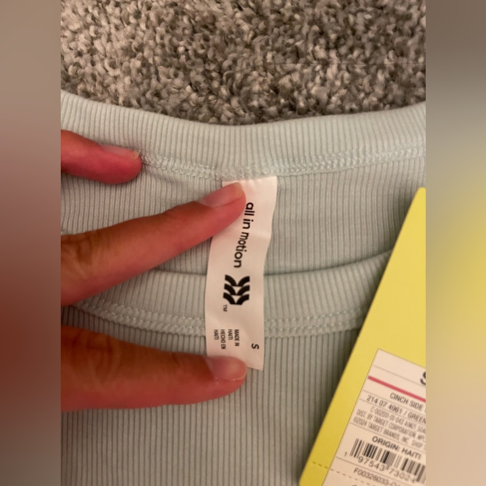 Target Tank Top - Picture 3 of 4